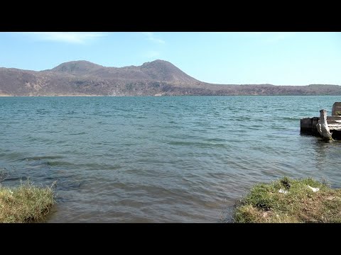 Limpian las costas de la Laguna de Xiloá para conservar este recurso hídrico