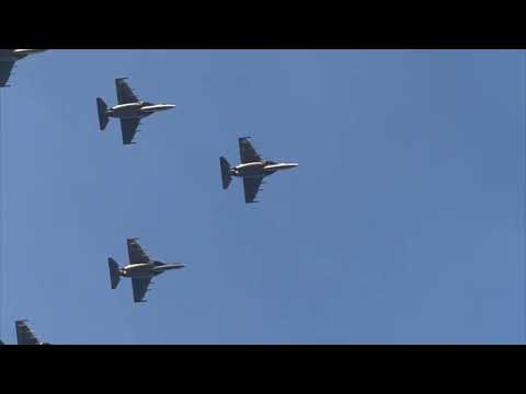 Mãn nhãn xem bầy đàn IAK-130 hợp luyện. #quockhanh#A80