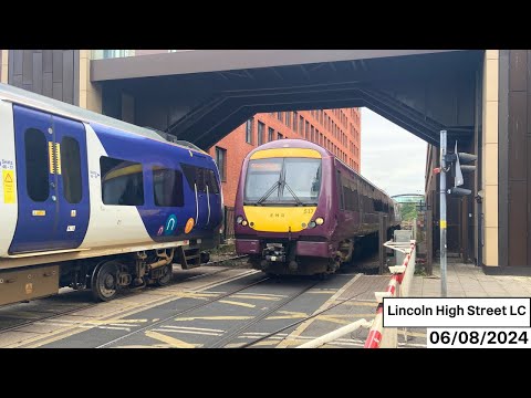 *Double Pass* Lincoln High Street Level Crossing (06/08/2024)