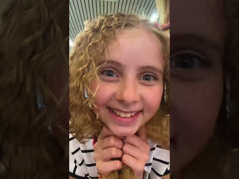 💇🏻‍♀️ CODIȚE COLORATE 🥳 HOW TO CORNROW best and easy braids  #shorts by #melimi