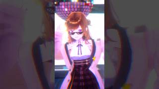 サイバーディスコ風のやつを踊るもこ