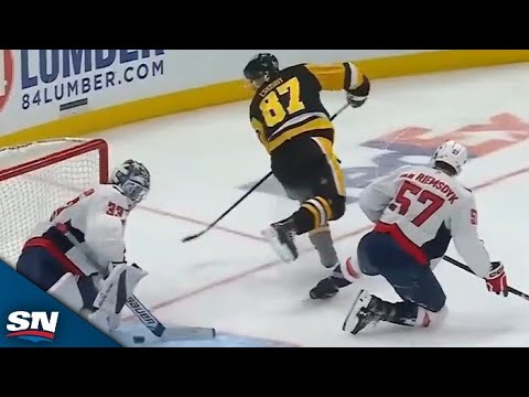 Penguins Sidney Crosby Picks Up 90th Point Of Season With Unreal No-Look Feed To Bryan Rust