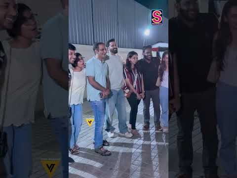 These 'Tumbbad' Fans Were Lucky Enough To Catch 'Vinayak Rao' Off-Screen As Well! | #bollywood