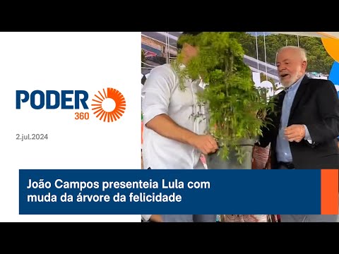 João Campos presenteia Lula com muda da árvore da felicidade
