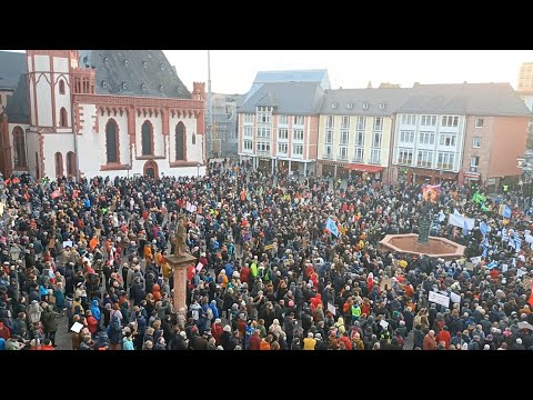 Allemagne: des milliers de personnes manifestent contre l'extrême droite à Francfort | AFP Images