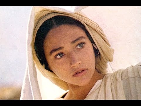 The Most Beautiful "Ave Maria" I've ever heard (with translated lyrics / english subtitles)