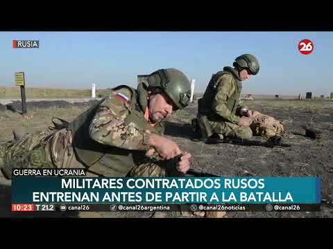 Militares contratados rusos entrenan antes de partir a la batalla