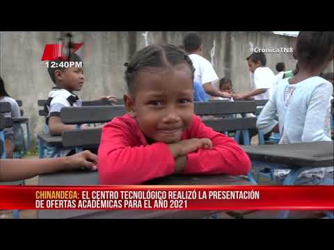 Ministerio de Educación entrega más de 500 pupitres en Bilwi - Nicaragua