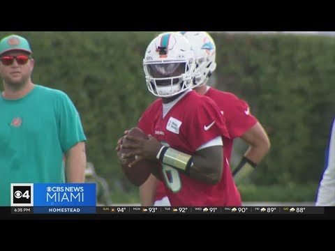 McDaniel names Huntley as new Dolphins QB ahead of Monday Night Football against Titans