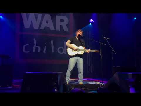 Ed Sheeran - Dive (Live for Warchild @ Indigo O2, London)
