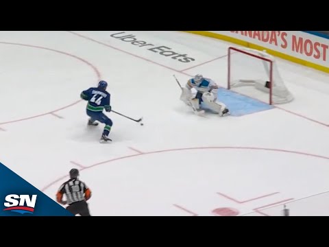 Canucks Kiefer Sherwood Escapes for a Shorthanded Stunner vs. the Blues