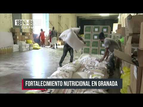 MINED distribuye merienda escolar en Granada - Nicaragua