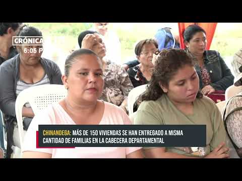 Familias de Chinandega reciben las llaves de su nueva casa - Nicaragua