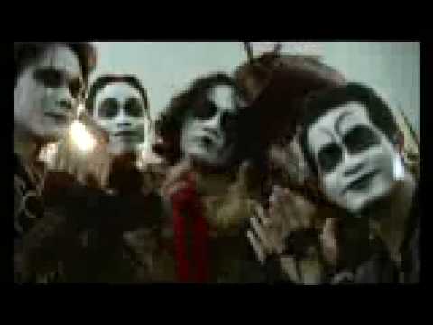 KUBURAN -  Lupa Lupa Tapi Ingat