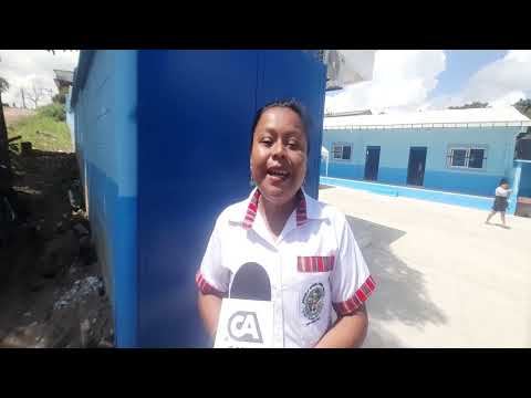 Escuela en Puerto Barrios no cuenta con pizarrones pese a terminar remozamiento