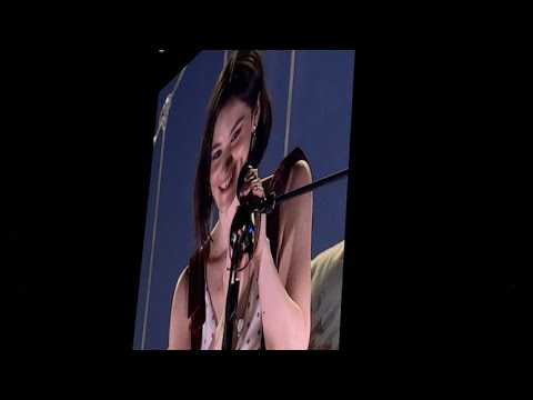 Gracie Abrams singing two people (surprise song) in zürich tsou tour