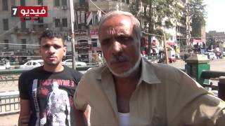 فيديو.. بائع بالتحرير: شعبية «السيسى» فى السماء وصورته تصل لـ120 جنيهًا