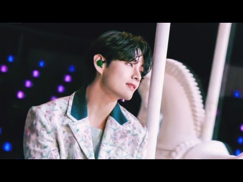 BTS V - INNER CHILD MOTS CONCERT (LIVE)