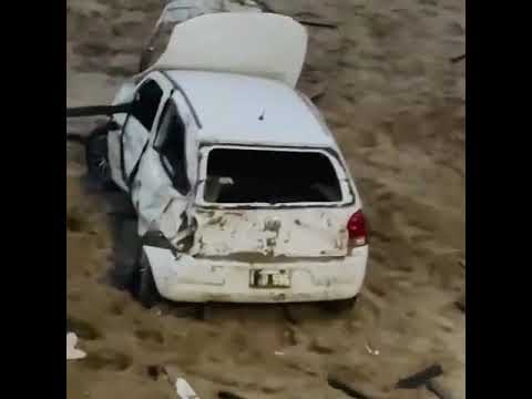 Santa Clara: un auto terminó en la playa y tres personas resultaron heridas