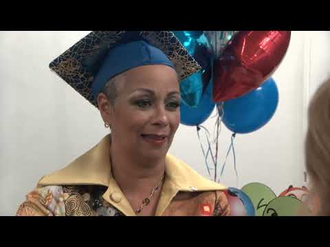 Celebran la graduación de la tercera Academia de la Felicidad Puerto Rico