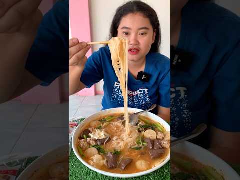 ก๋วยจั้บซดร้อนๆแซ่บๆจ้า