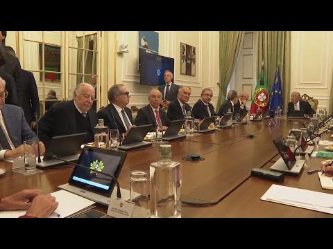 Portugal President Rebelo de Sousa leads council of state following resignation of Prime Minister Co