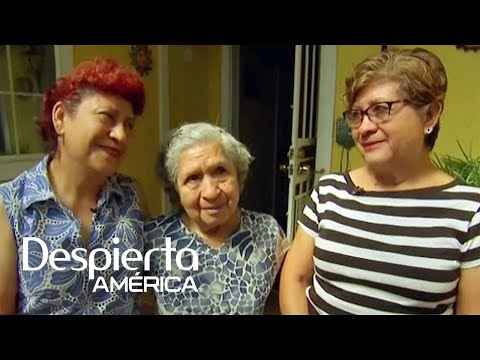 Tras más de 30 años en EEUU, madre mexicana recibe con emoción su residencia permanente