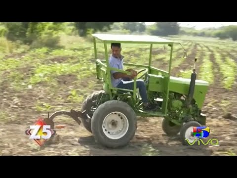 Joven de San Juan inventa tractor Un Genio de la creación - Zona 5