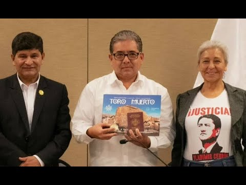 Congreso: Parlamentarios de Perú Libre usan polo pidiendo justicia para Vladimir Cerrón