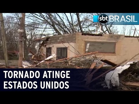 Tornado devasta cidades nos Estados Unidos | SBT Brasil (11/12/21)