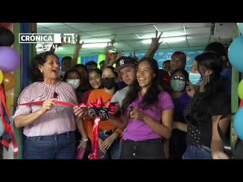 Alumnos técnicos estrenan laboratorio de computación en Chinandega - Nicaragua
