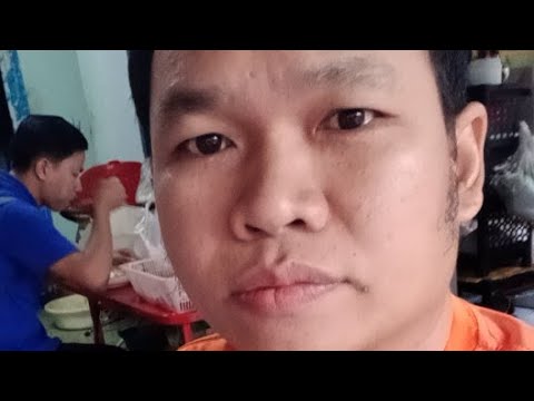 พีพี วิว  พี  พีพีวิวพีกำลังกินก๋วยเตี๋ยวไก่