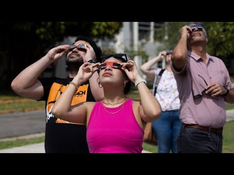Así observaron el eclipse parcial leve del sol desde Puerto Rico