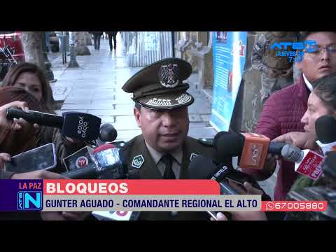 Vecinos de la ciudad de El Alto bloquean la avenida 6 de marzo