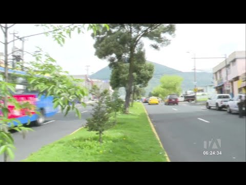 Cinco personas fueron detenidas en Quito tras intimidar a un policía