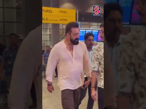 Sanjay Dutt's Dapper Entry Steals The Hearts Of Fans | N18S | #bollywood | News18