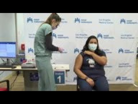 California doctors and nurses get 2nd vaccination
