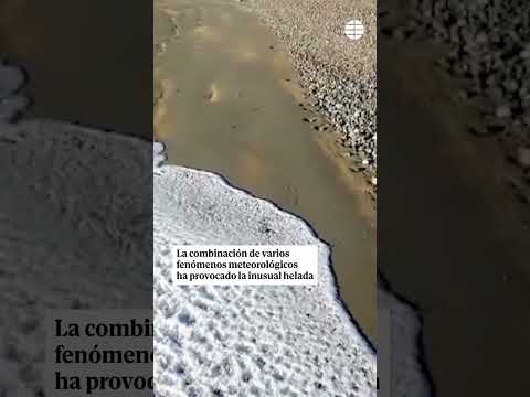 Impresionante imagen del mar completamente helado por la combinación de varios fenómenos