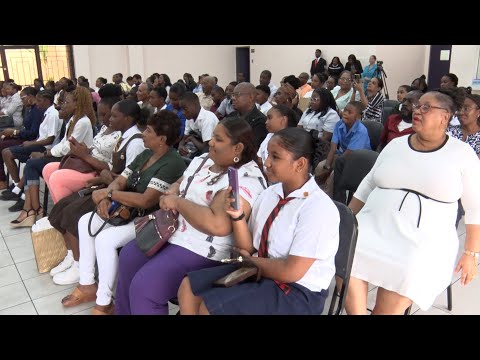 40 Diego Martin Students Get Awards For SEA