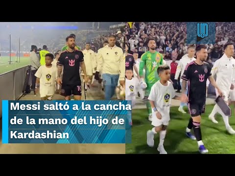 Messi saltó a la cancha de la mano de Saint, hijo de Kim Kardashian