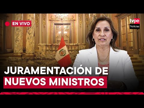 Presidenta Dina Boluarte Zegarra toma juramento a nuevos ministros de Estado
