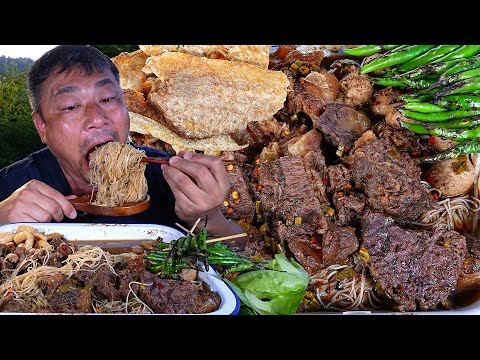 ก๋วยเตี๋ยวเรือเนื้อตุ๋น+จิ้นนึ