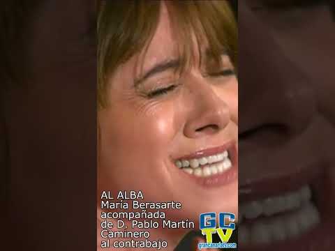 AL ALBA - María Berasarte acompañada de Pablo Martín  en el Día de la Constitución