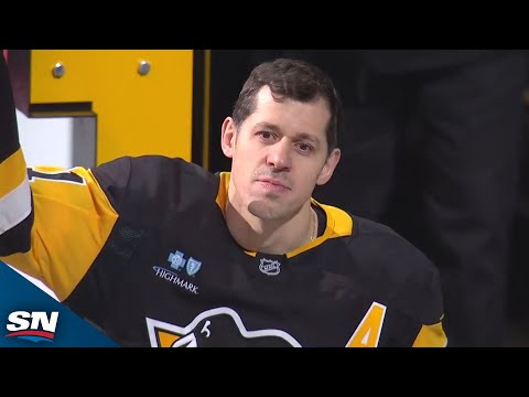 Penguins Celebrate Evgeni Malkin Reaching 500-Goal Milestone