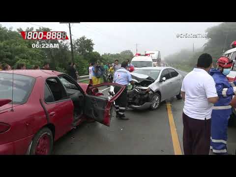 Aparatosa colisión deja 4 lesionados en el km 20 de carretera vieja a León - Nicaragua