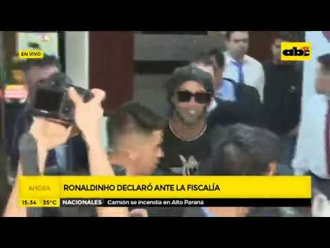 Ronaldinho declaró ante la fiscalía