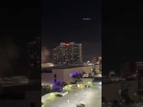 Fuegos artificiales en el Downtown de Miami