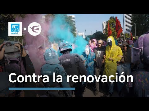 Protestas en Barcelona contra una feria inmobiliaria, en rechazo a la gentrificación