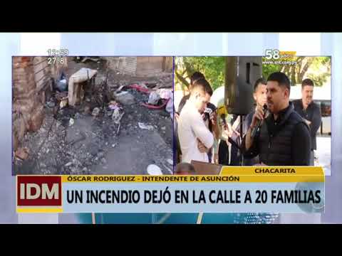 Asisten a familias afectadas por el incendio en Ricardo Brugada