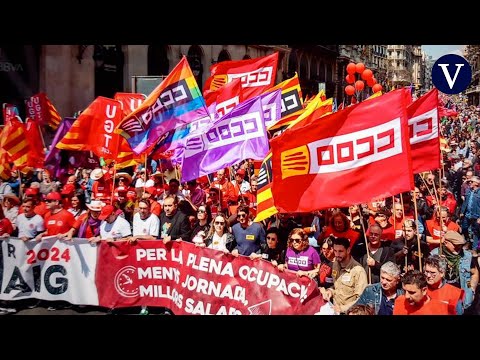 “Trabajar mejor, menos horas y cobrar más”: el reclamo en el 1 de mayo en Catalunya